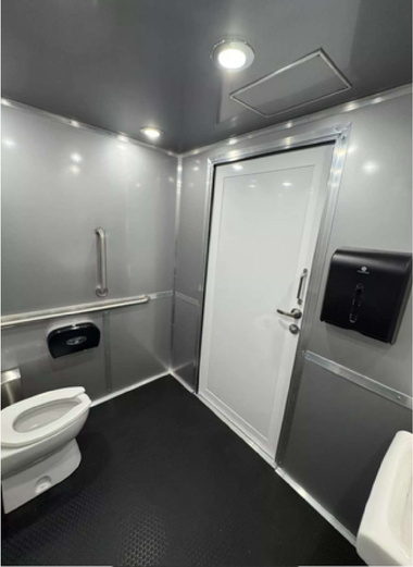 VIP Restroom Trailer